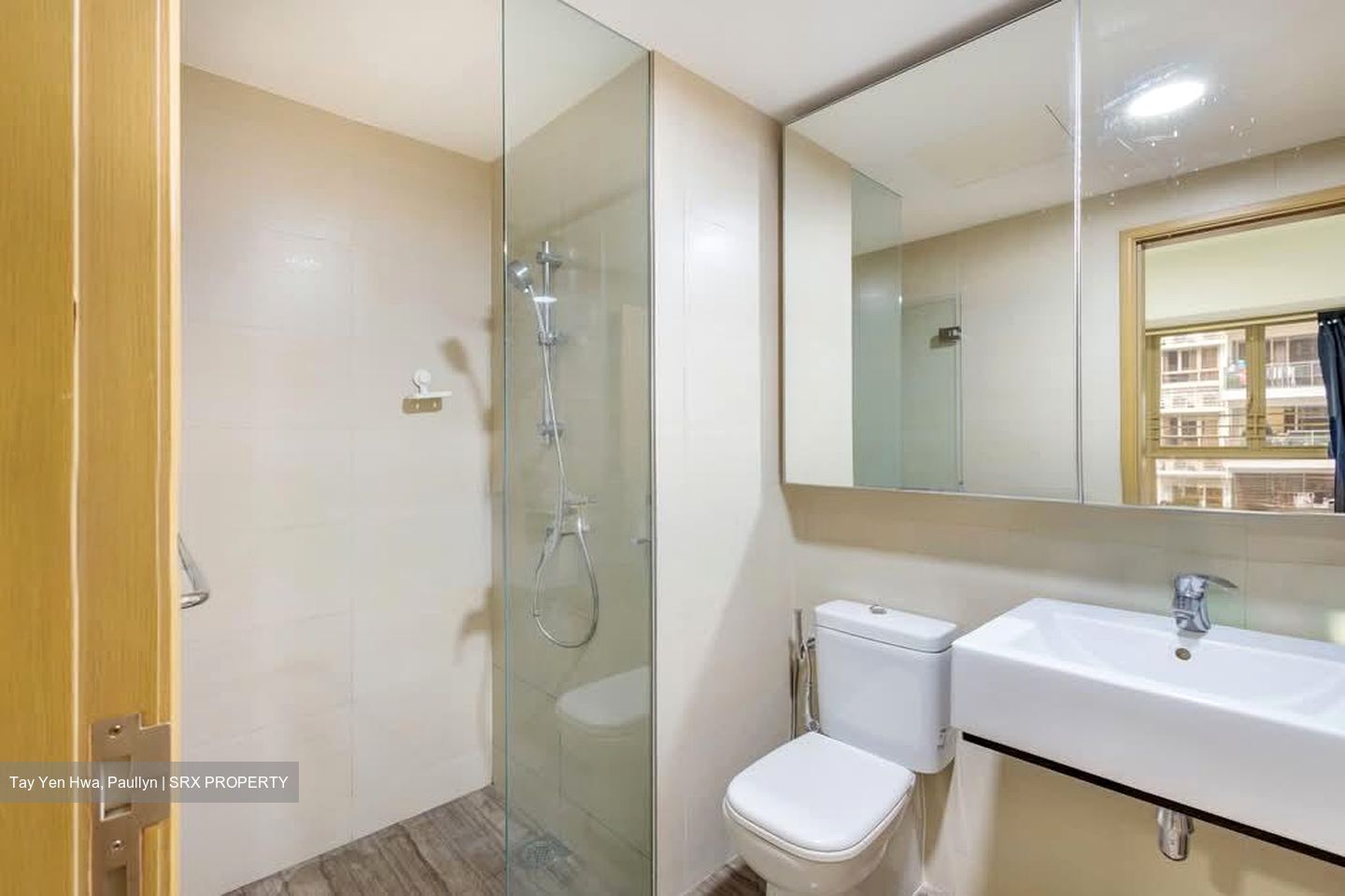 Waterfront Gold (D16), Condominium #536933371